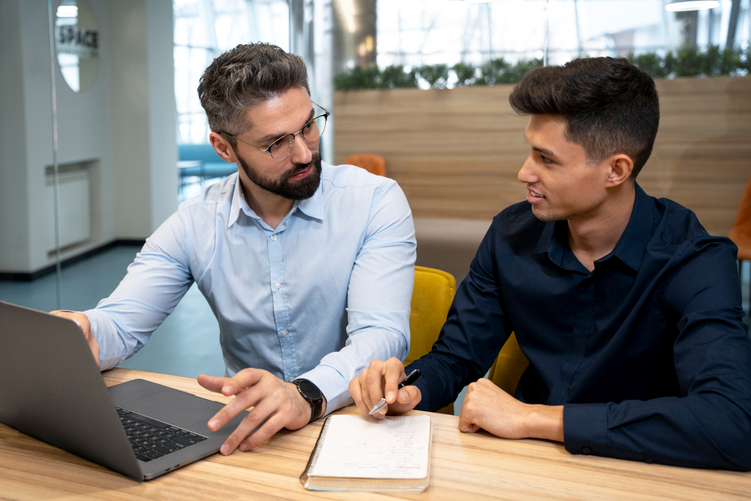 A importância da comunicação na gestão de pessoas na oficina mecânica